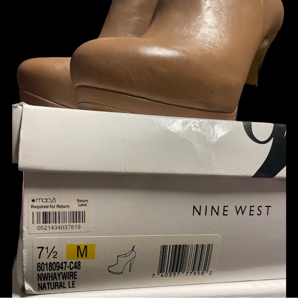Nine West zipperback heeled booties - Picture 5 of 7